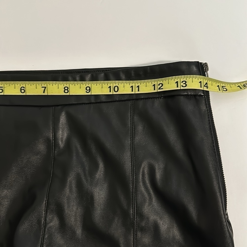 Idem Ditto Black Faux Leather Skinny Pants NWOT Women Size MED Vegan High Rise - Picture 10 of 16